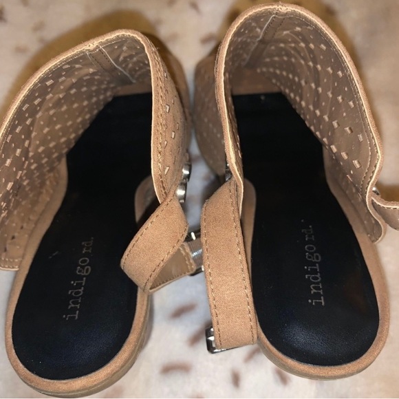 Open Toe Heels - Picture 2 of 2